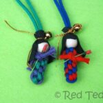 how to make a scoubidou doll