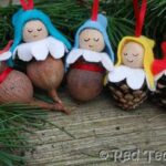 pine cone elves