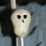 skull cake pops