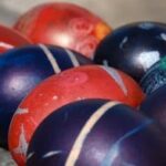 egg dying