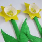 spring crafts daffodils