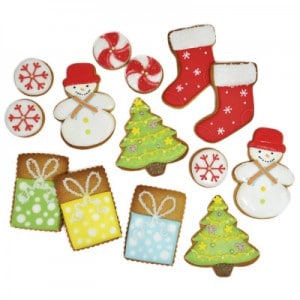 Christmas Royal Icing Cookie Ideas via www.redtedart.com Step by step guide to royal icing - ever wondered how to make the PERFECT iced cookies? Take a look at this practical, hands on guide showing you how to make the perfect royal icing cookies - learn from the experts! Love this Royal Icing Recipe
