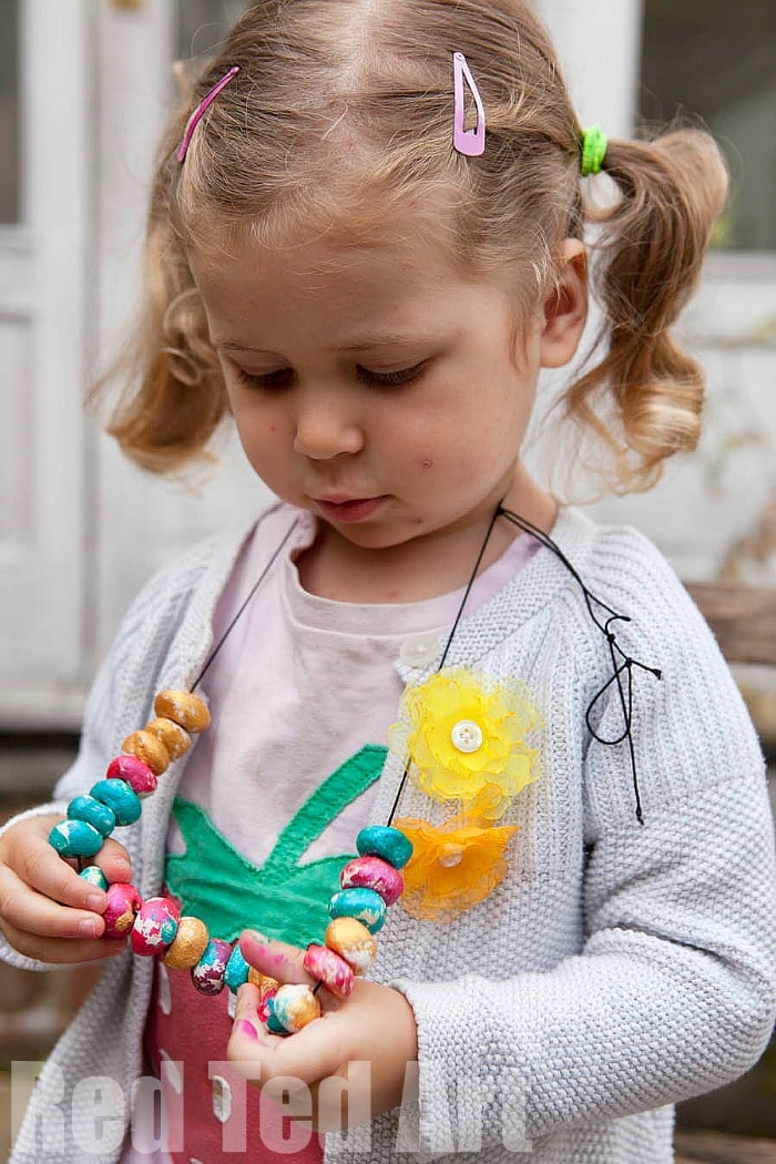 Pretty DIY Flower Brooches