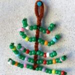 christmas crafts tree beads easy Christmas Crafts kids