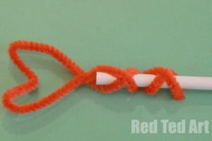Pipe cleaner pencil topper