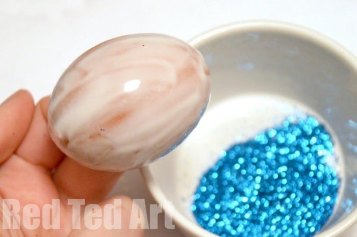 Glitter egg craft