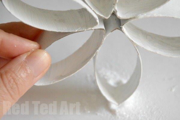 How to Make a TP Roll Snowflake