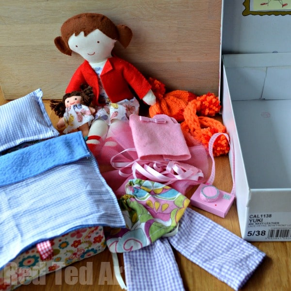 Doll in a Box - what we have.  #doll #diydoll #giftset #giftsforkids #shoebox #dollinabox #sewing