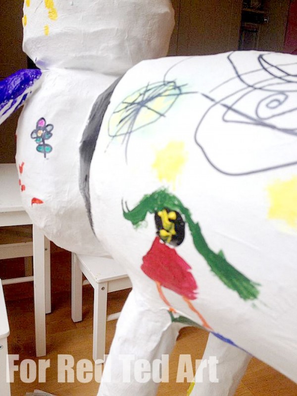 How to make Papier Mache Sculptures - shaun the sheep - papier maching - painting and decorating - the queen