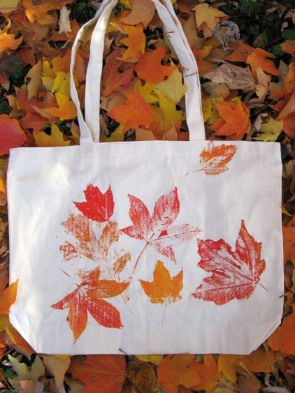 leaf-print-totes - these look simply lovely and would make for great gifts