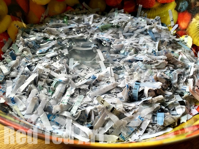 Crafting shredded paper - make paper mache pulp