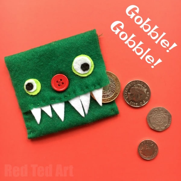 Easy Kids Monster Purse DIY. We love sewing and are always looking for easy sewing projects for kids. Here is a great how to sew a purse diy.. and I love that it is so cute and fun. Make this Easy Monster Purse today. Great for "Back to School" and keeping your dinner money or for Halloween!