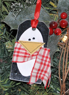 Easy Christmas Bookmark Idea - adorable Penguin