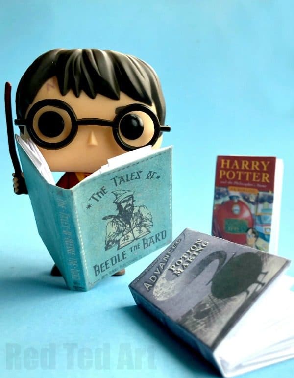 voor Zakenman Pedagogie DIY Harry Potter Mini Books (No Glue) - Red Ted Art - Kids Crafts