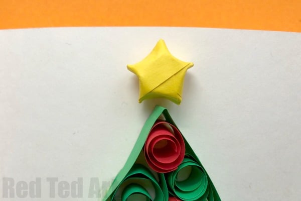 Quilled Christmas Tree Cards. Love these fun 3D Christmas Cards for kids to make. Each one is unique and different and they make a great introduction to quilling for beginners. Love Christmas Cards for Kids!! #ChristmasCards #3dCards #quilling #quilledcards #ChristmasTree #papercrafts #kids #Kidscrafts