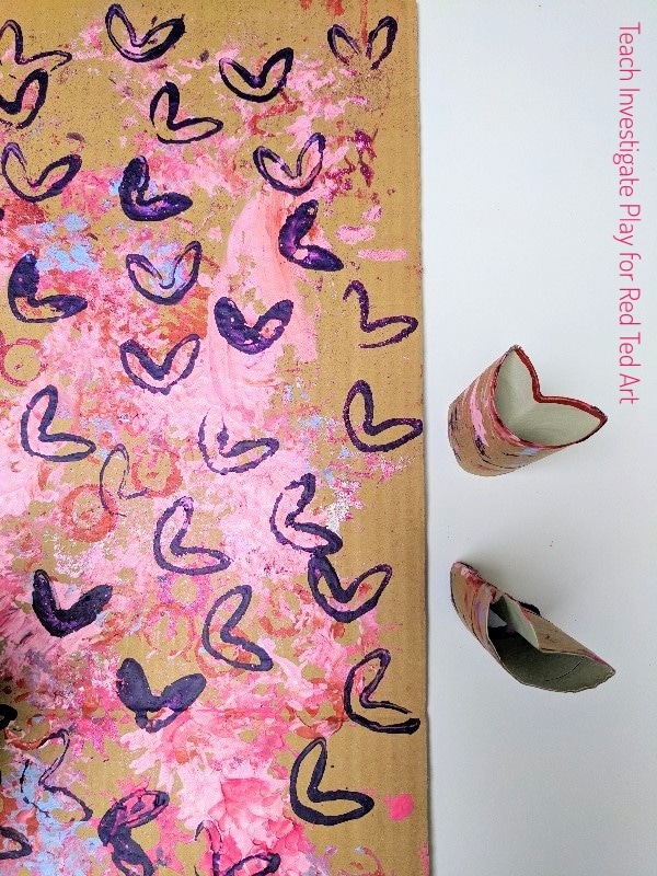 Process Art Valentine's Wall Hanging - a wonderful process art project for Valentine's. Let the kids go wil dwith their creativity, explore print making and colour mixing and make these gorgeous heart wall hangings for Valentines! #valentines #valentinesday #processart #artforkids #kidscraft