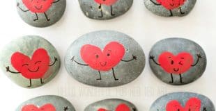 Easy finger print heart rocks