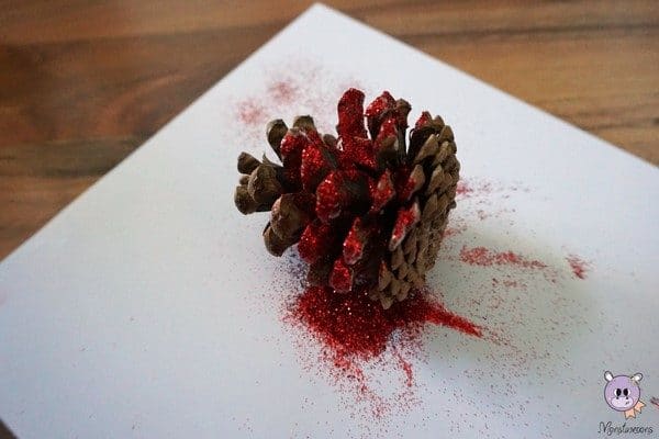 Pine Cone Bird Ornament. Make these adorable Pine Cone LOVE birds for Valentine's Day or as a gorgeous Cardinal Christmas Ornament. #pinecones #nature #naturecrafts #valentines #valentinesday #christmasornaments