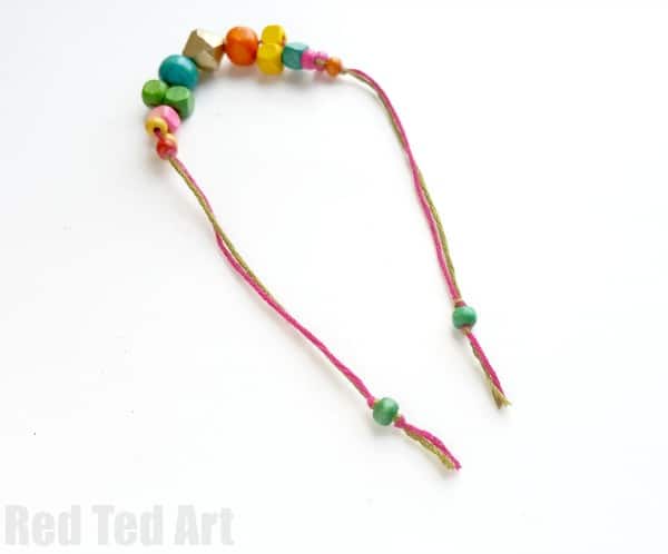 How to make a Bead Rakhi Bracelet with Kids. Easy Rakhi Bracelet. DIY Rakhi Bracelets. Beaded Rakhi Bracelets. Raksha Bandhan. #rakhi #bracelets #beads #rakshabandhan