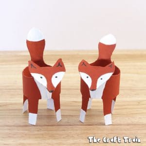 Easy Fox Crafts for Kids. Love all things Fox? DIY Fox Ideas for Preschool, Kids and Adults. From Paper Fox Crafts to Crochet Fox Patterns. #Fox #foxes #crafts #kids