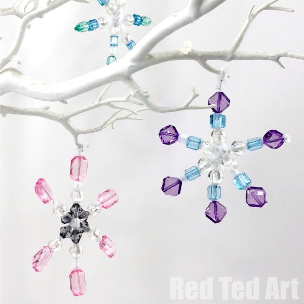 pipe cleaner snowflakes