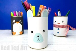 Recycled Winter Desk Tidies. Decorate your room for Winter, with these adorable Back To School Winter Pencil Holders. Tin Can Pen pots. So kawaii!