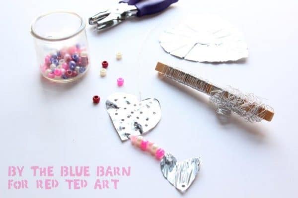 Valentines Wall Hanging. How to make Foil Art Heart Mobiles for Valentine's Day. Foil Art Process for creating Valentines Decorations or Mothers Day Gifts. Easy Foil Art Hearts