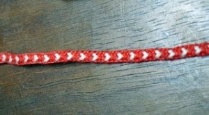 Classroom Valentine's Bracelets For Kids to Make. Beast DIY Friendship Bracelet technique for kids to try. Non Candy Valentine's Day Gift Ideas kids. #valentines #friendship #gifts #noncandy #printables