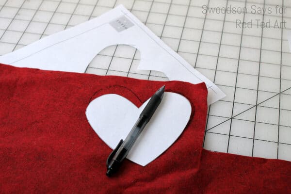 How to sew a felt heart for valentine's