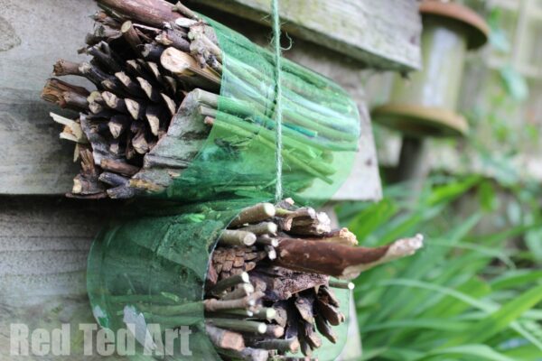 easy insect hotel