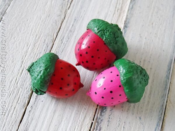 adorable acorn strawberries