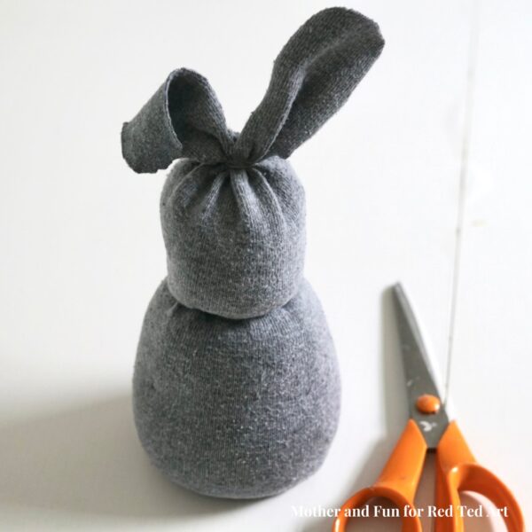 shape the bunny ears some more