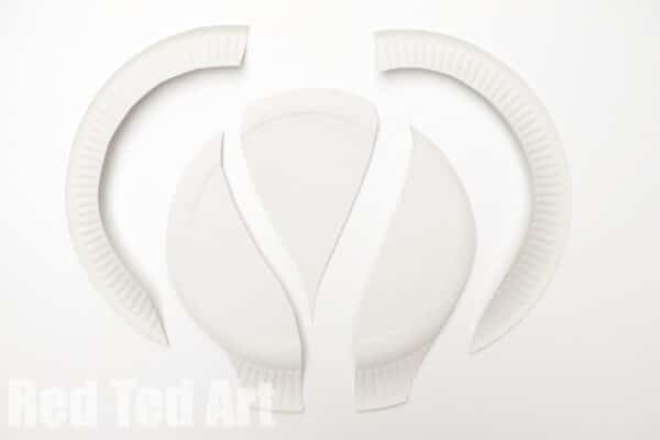 shape the paper plate into ears