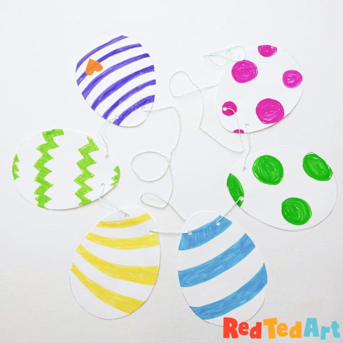 Easter Garland with Eggs & Chicks - Red Ted Art - Easy Kids Crafts