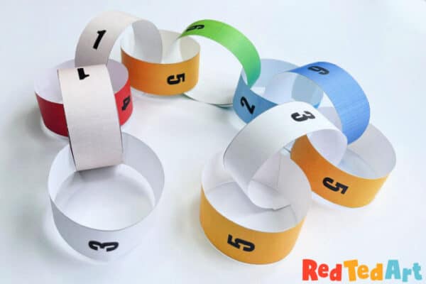 simple pi day paper chain