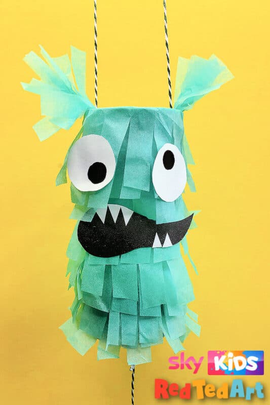 mini pinata party favour
