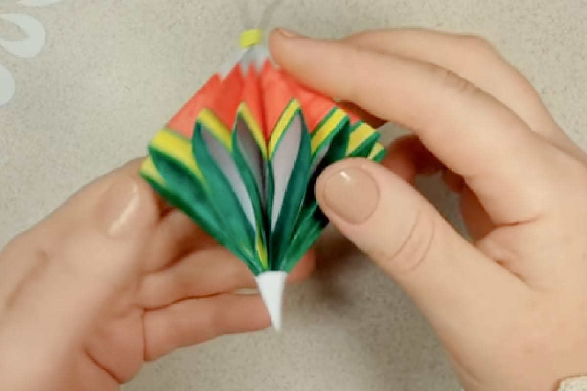 Folded Paper Ornaments for the Christmas Tree - Red Ted Art