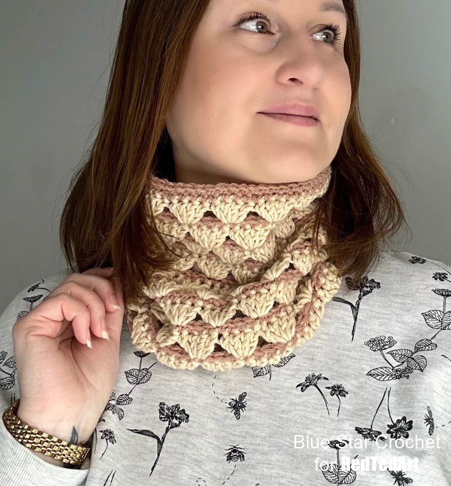 how to crochet a cowl
