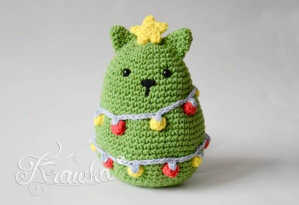 How to crochet a Cat Christmas Tree