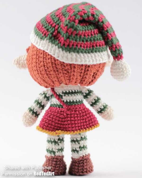 How to crochet an elf doll for Christmas by Bianca Santos