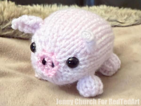 make a knitted pig