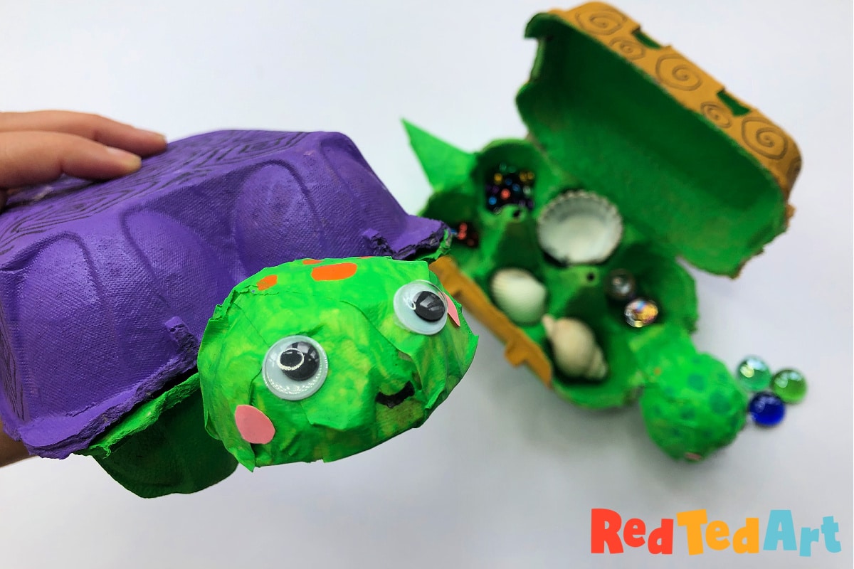 recycled turtle craft made from egg cartons