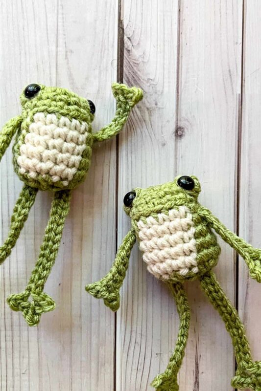 Adorable frog crochet pattern