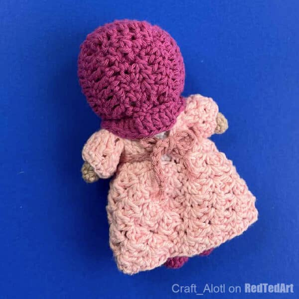 back of crochet doll
