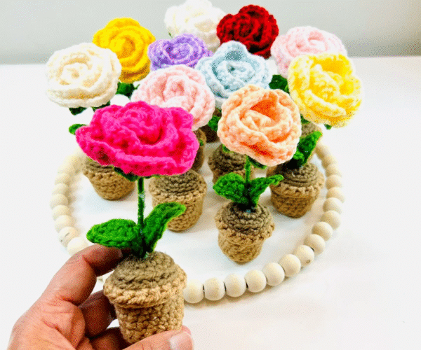 mini rose in flower pot crochet pattern