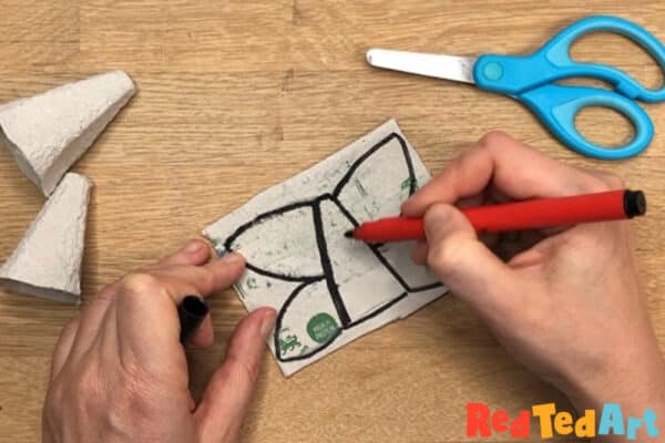 trace the butterfly wings