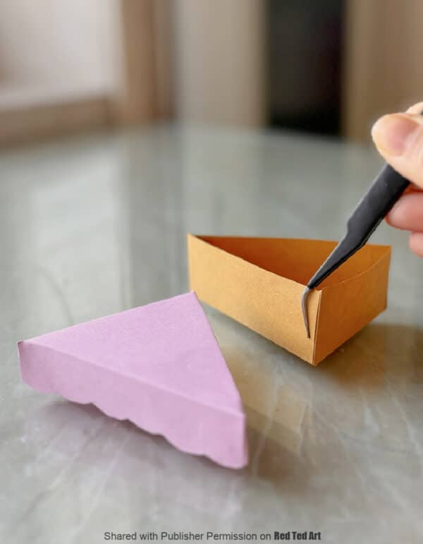 make a cake shaped box