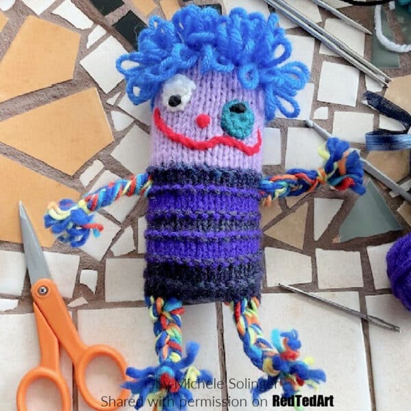 HUg monster knitting pattern