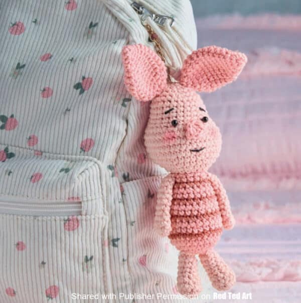 free piglet crochet pattern - amigurumi pig