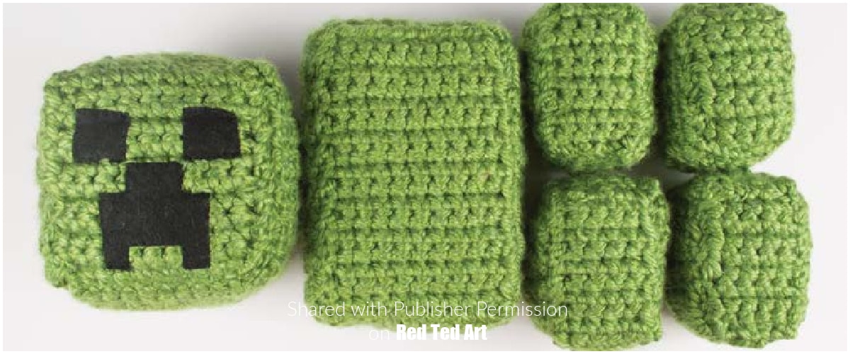 crocheted creeper assembly